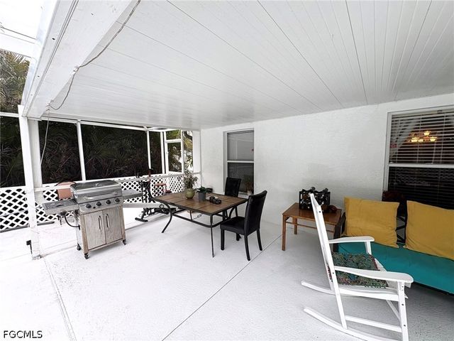 1326 NE 1st AVE, Cape Coral, FL 33909