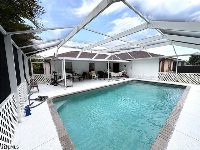 1326 NE 1st AVE, Cape Coral, FL 33909