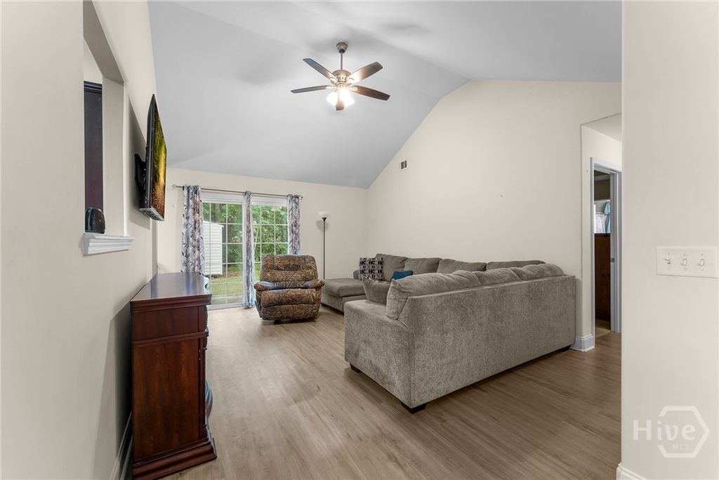 Image 14 of property listing at 13 Crossgate Way, Guyton, GA 31312