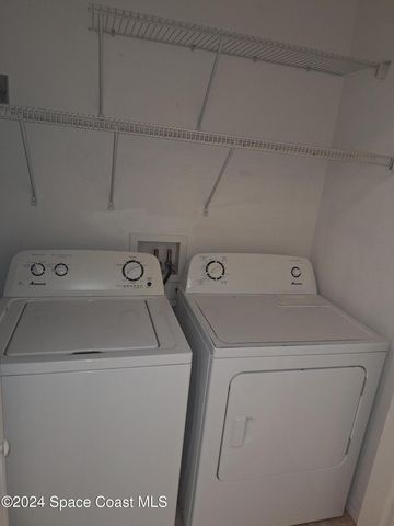 880 Brickell Street SE, Palm Bay, FL 32909