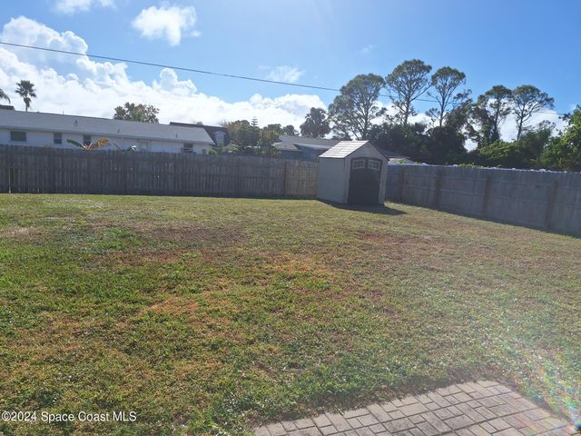 880 Brickell Street SE, Palm Bay, FL 32909