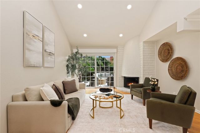 17034 Avenida Suenos, Fountain Valley, CA 92708