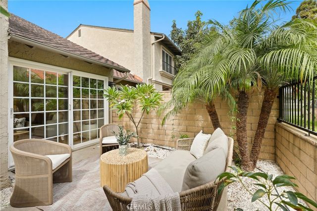 17034 Avenida Suenos, Fountain Valley, CA 92708