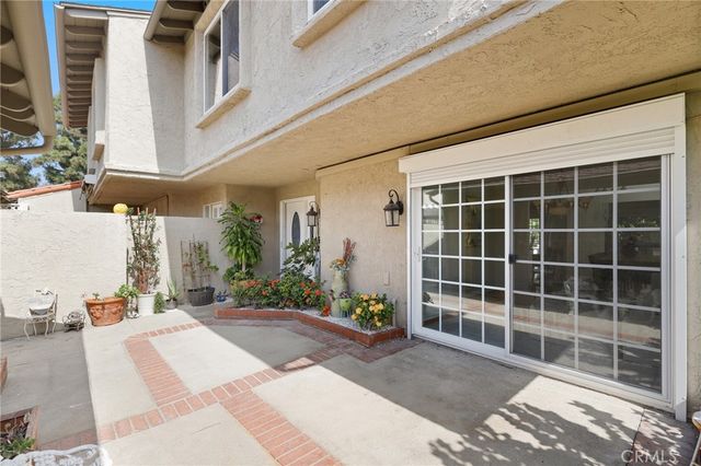 17034 Avenida Suenos, Fountain Valley, CA 92708