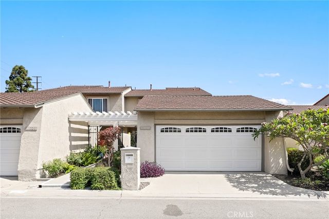 17034 Avenida Suenos, Fountain Valley, CA 92708