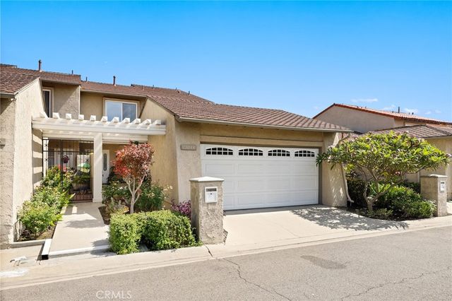 17034 Avenida Suenos, Fountain Valley, CA 92708