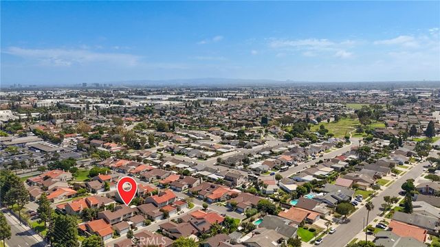 17034 Avenida Suenos, Fountain Valley, CA 92708