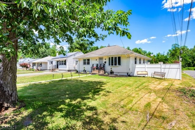 800 N Washington Ave, Dunellen Boro, NJ 08812