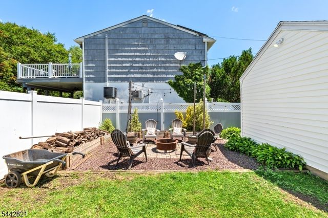 800 N Washington Ave, Dunellen Boro, NJ 08812