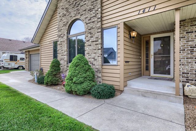 1411 Ridgewood Court, Hastings, MN 55033