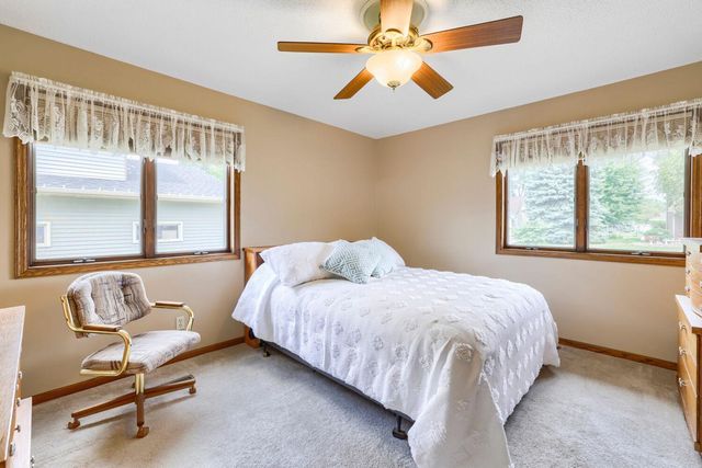 1411 Ridgewood Court, Hastings, MN 55033
