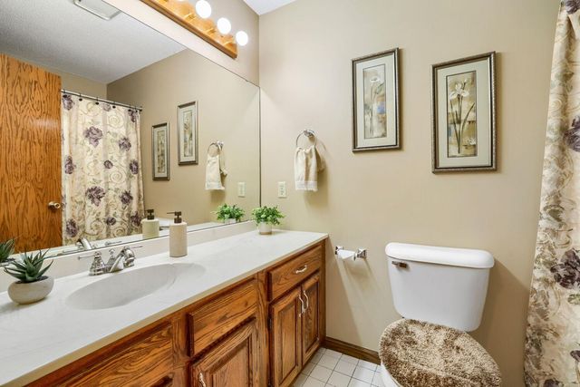 1411 Ridgewood Court, Hastings, MN 55033