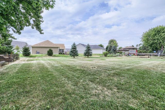 1411 Ridgewood Court, Hastings, MN 55033