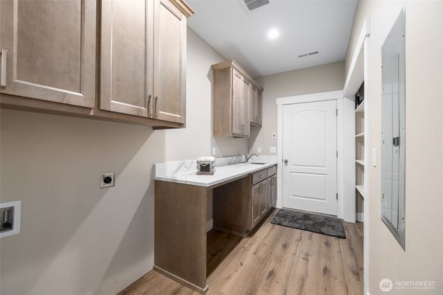 8127 Coyote Springs Lane, Sedro Woolley, WA 98284