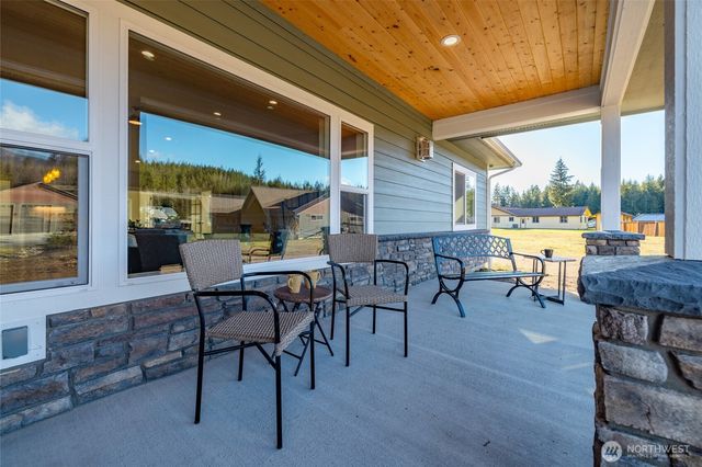 8127 Coyote Springs Lane, Sedro Woolley, WA 98284