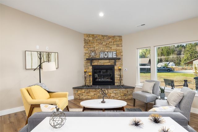 8127 Coyote Springs Lane, Sedro Woolley, WA 98284