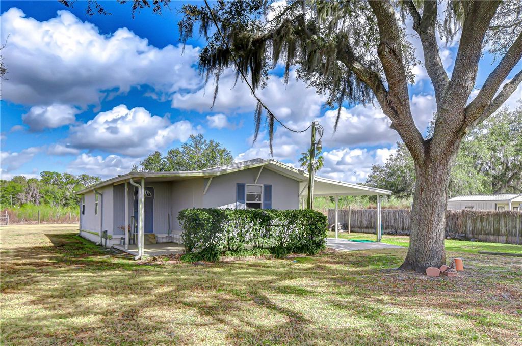 Image 3 of property listing at 36305 SUNSHINE ROAD, Zephyrhills, FL 33541