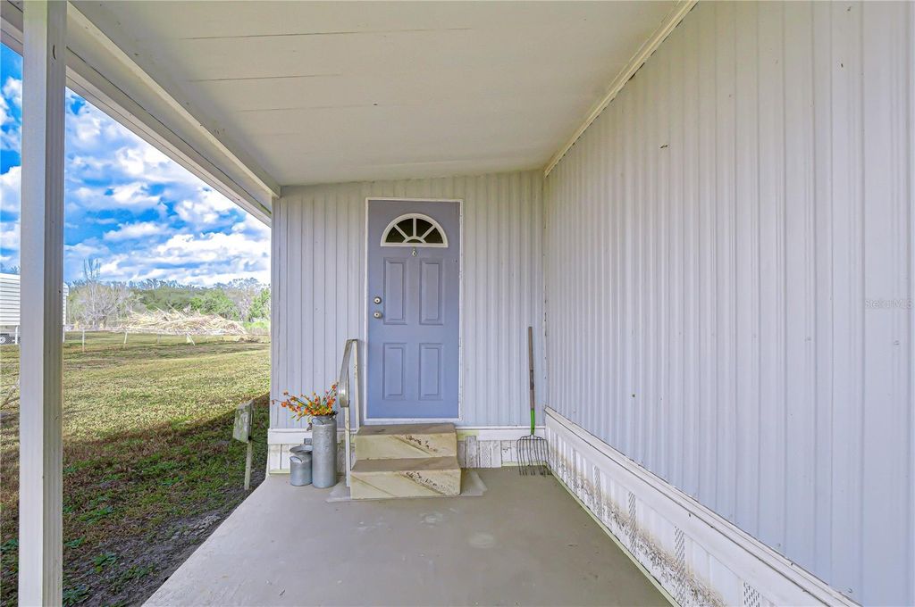 Image 22 of property listing at 36305 SUNSHINE ROAD, Zephyrhills, FL 33541