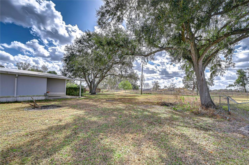 Image 30 of property listing at 36305 SUNSHINE ROAD, Zephyrhills, FL 33541