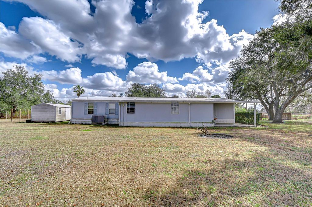 Image 6 of property listing at 36305 SUNSHINE ROAD, Zephyrhills, FL 33541