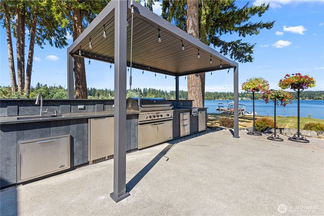 16002 Lawrence Place SE, Yelm, WA 98597