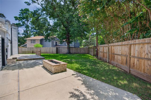 8002 Lichen Lane, Spring, TX 77379