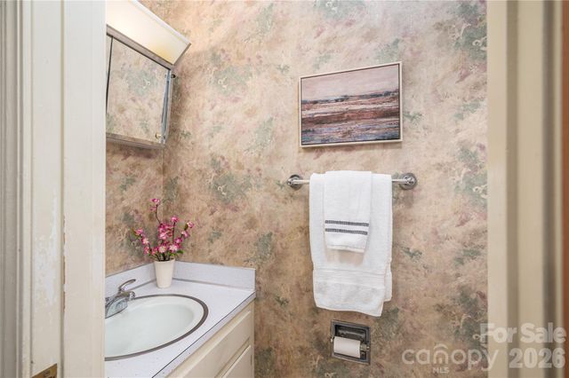 1507 Edgewood Road 4, Bessemer City, NC 28016