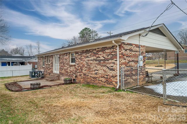 1507 Edgewood Road 4, Bessemer City, NC 28016