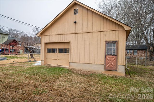 1507 Edgewood Road 4, Bessemer City, NC 28016