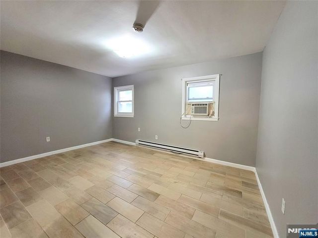423 2nd Street 1, Jersey City, NJ 07302