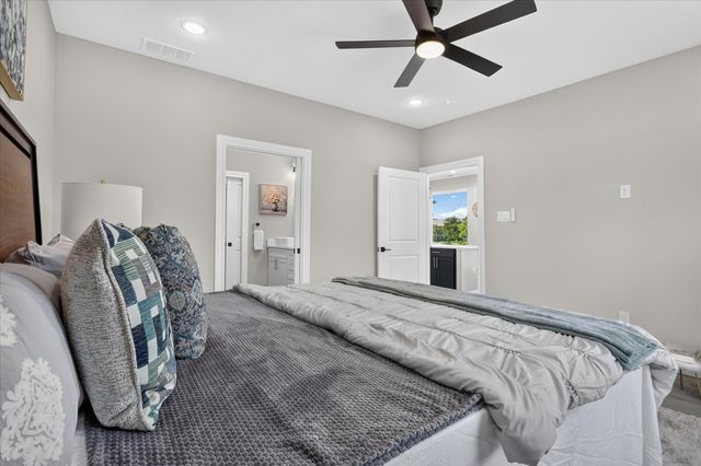 806 Premier, Grand Prairie, TX 75051