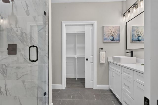 806 Premier, Grand Prairie, TX 75051