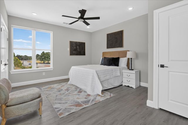 806 Premier, Grand Prairie, TX 75051