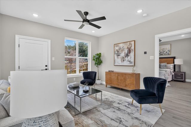 806 Premier, Grand Prairie, TX 75051