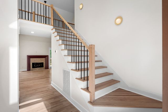 204 Breakwater Dr, Hendersonville, TN 37075