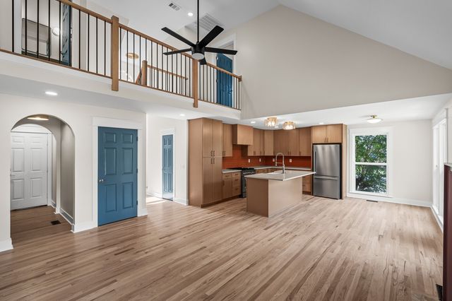 204 Breakwater Dr, Hendersonville, TN 37075