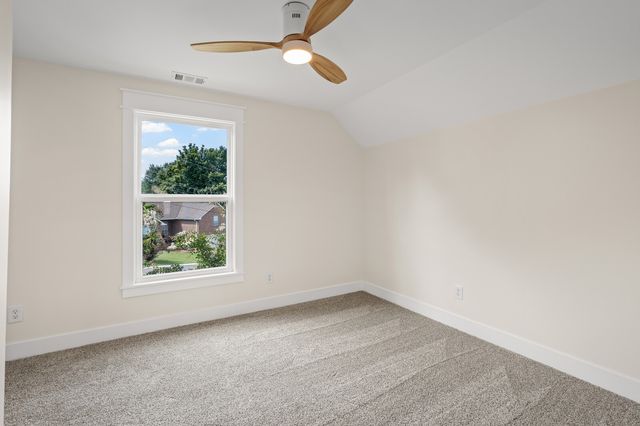 204 Breakwater Dr, Hendersonville, TN 37075