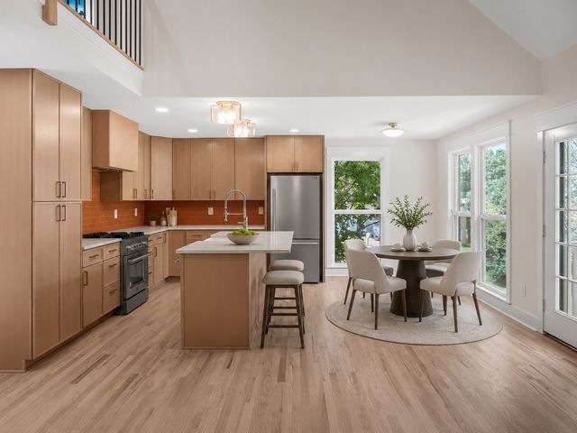 204 Breakwater Dr, Hendersonville, TN 37075