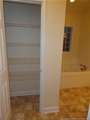 1107 Thistle Gold Drive, Hope Mills, NC 28348