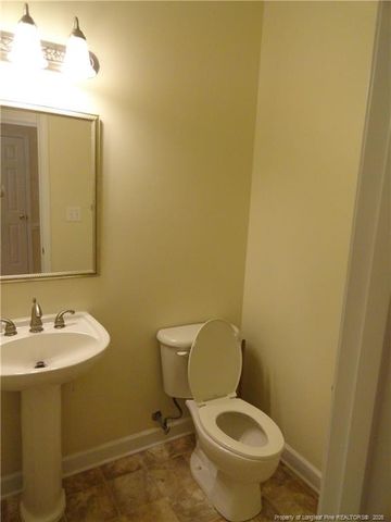1107 Thistle Gold Drive, Hope Mills, NC 28348