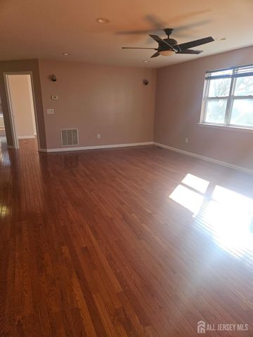 316 VENTNOR Court, Piscataway, NJ 08854