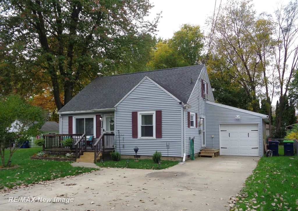 4224 Pineport Street, Bridgeport Twp, MI 48722