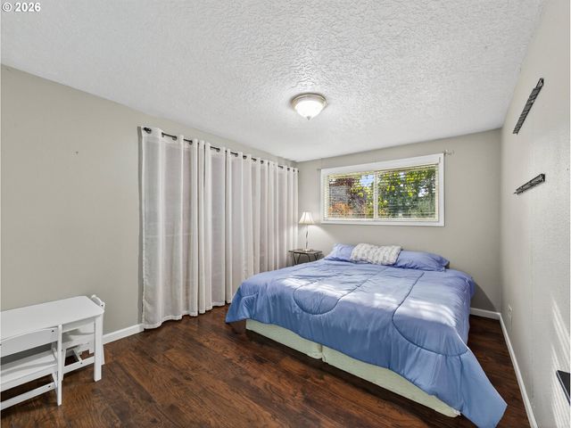20337 S LELAND Rd, Oregon City, OR 97045