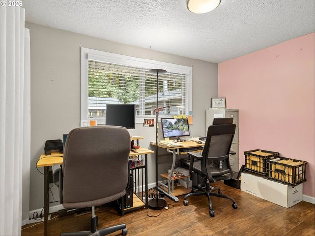 20337 S LELAND Rd, Oregon City, OR 97045
