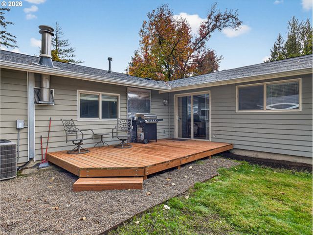 20337 S LELAND Rd, Oregon City, OR 97045
