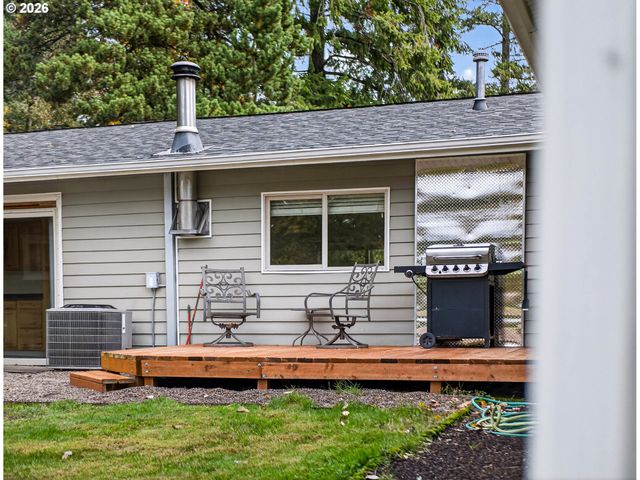 20337 S LELAND Rd, Oregon City, OR 97045
