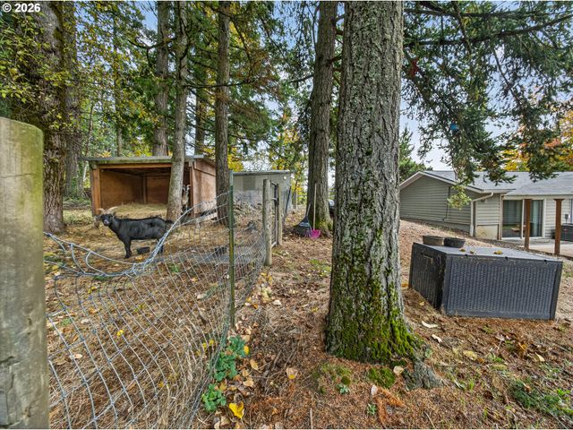 20337 S LELAND Rd, Oregon City, OR 97045