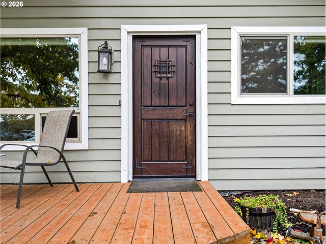 20337 S LELAND Rd, Oregon City, OR 97045