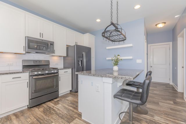 5700 Baywater Drive, Newburgh, IN 47630