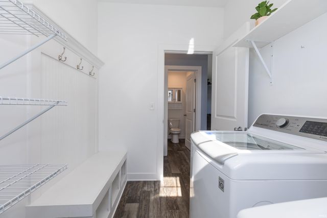 5700 Baywater Drive, Newburgh, IN 47630